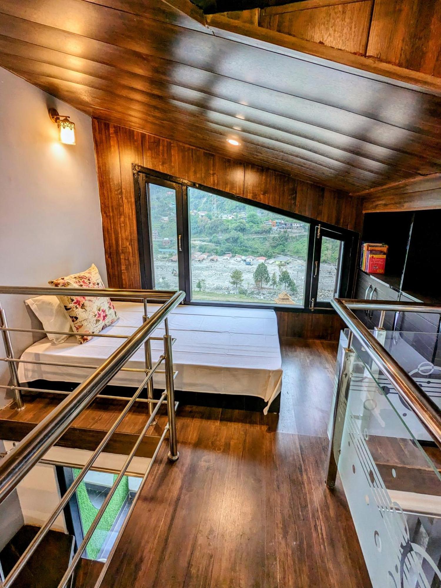 Kavi'S Vacation Homes - Sainj Екстериор снимка