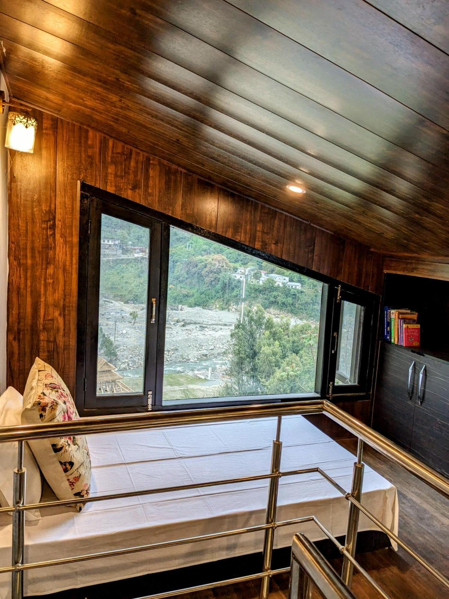 Kavi'S Vacation Homes - Sainj Екстериор снимка